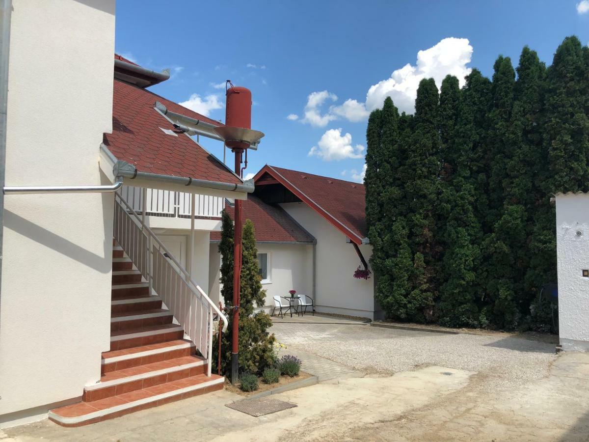 Apartament White Crow House Héviz Zewnętrze zdjęcie